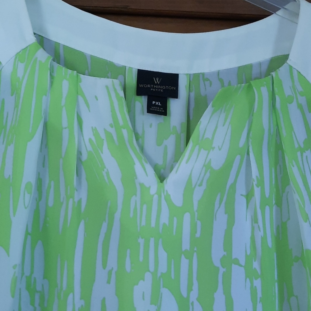 Ladies Top - Picture 2 of 5